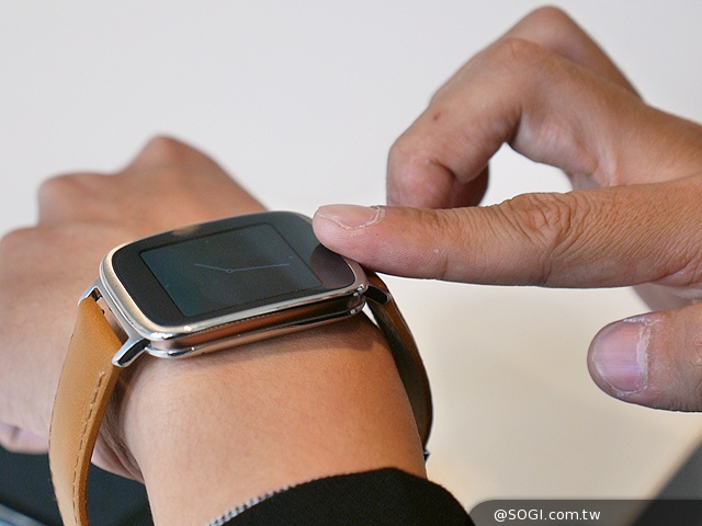 華碩首款智慧手錶 ASUS ZenWatch搶先體驗【IFA 2014】