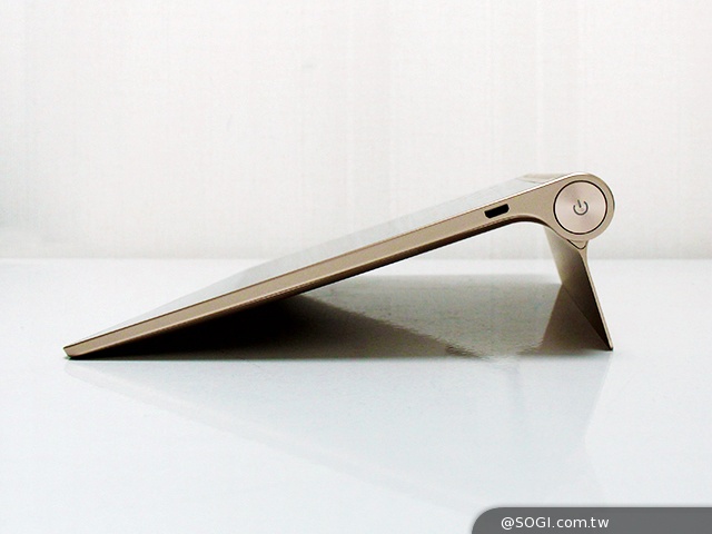 可站可躺、螢幕升級 聯想Yoga Tablet 10 HD+