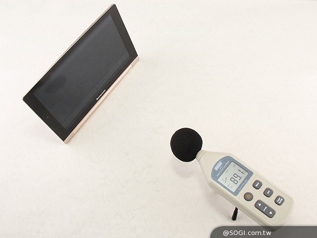 可站可躺、螢幕升級 聯想Yoga Tablet 10 HD+