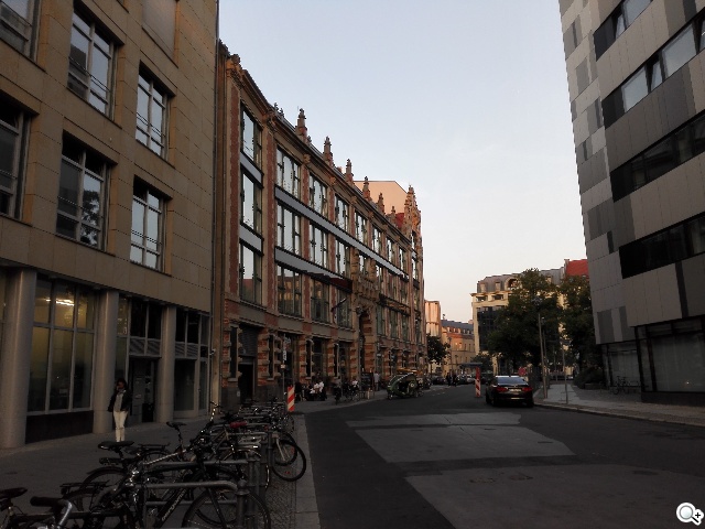 華為6吋巨屏機Ascend Mate7 功能進化加入指紋辨識