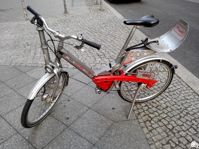 華為6吋巨屏機Ascend Mate7 功能進化加入指紋辨識