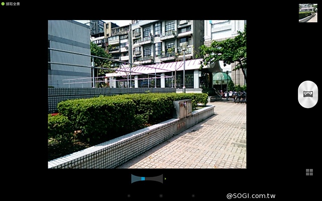 可站可躺、螢幕升級 聯想Yoga Tablet 10 HD+