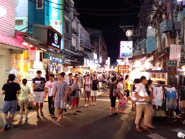 可站可躺、螢幕升級 聯想Yoga Tablet 10 HD+