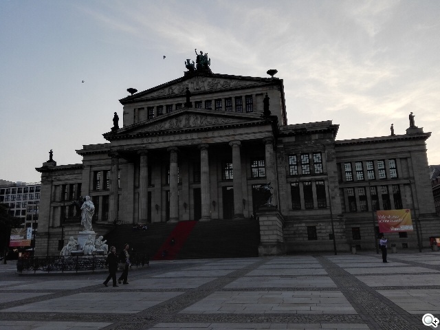 華為6吋巨屏機Ascend Mate7 功能進化加入指紋辨識