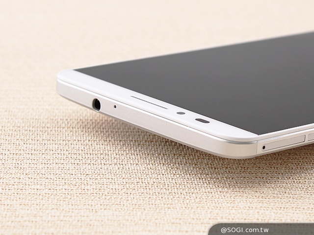 華為6吋巨屏機Ascend Mate7 功能進化加入指紋辨識