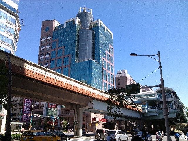 諾基亞5吋Android手機 NOKIA XL實測