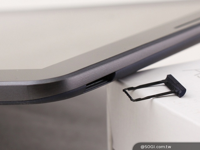 華碩LTE變形平板Transformer Pad TF303CL 華碩LTE變形平板Transformer Pad TF303CL