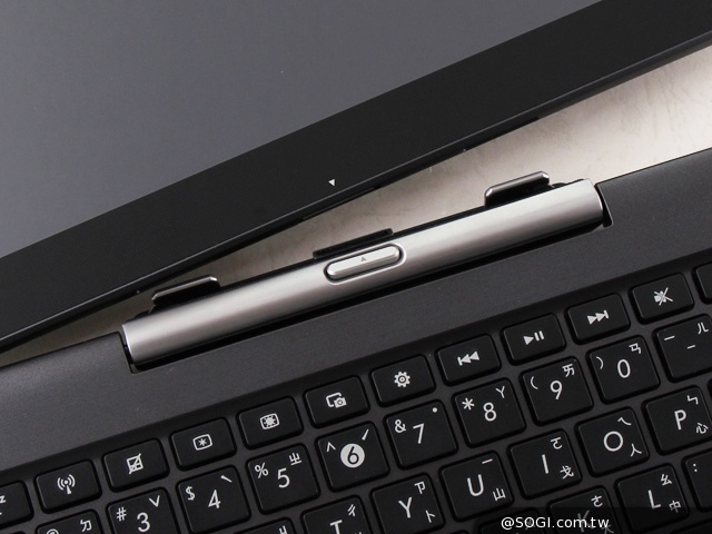 華碩LTE變形平板Transformer Pad TF303CL 華碩LTE變形平板Transformer Pad TF303CL