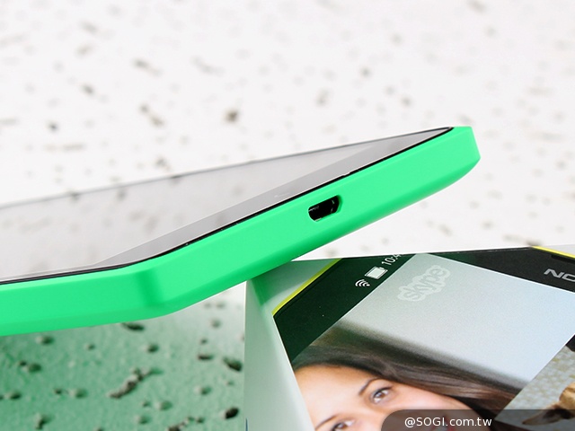 諾基亞5吋Android手機 NOKIA XL實測