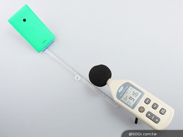 諾基亞5吋Android手機 NOKIA XL實測