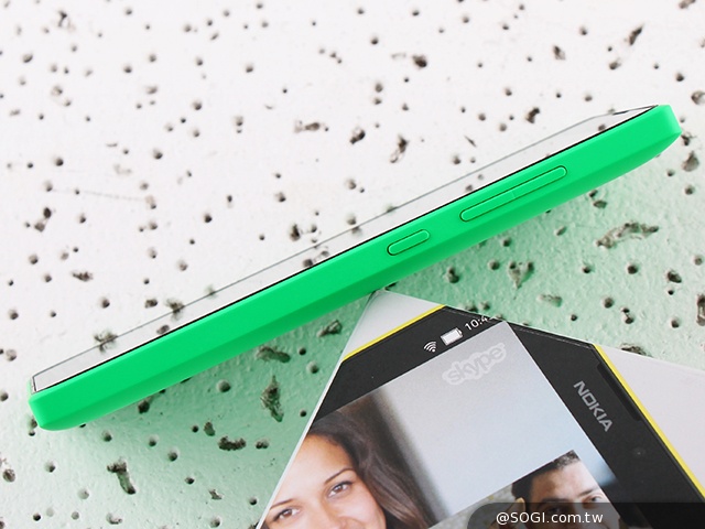 諾基亞5吋Android手機 NOKIA XL實測