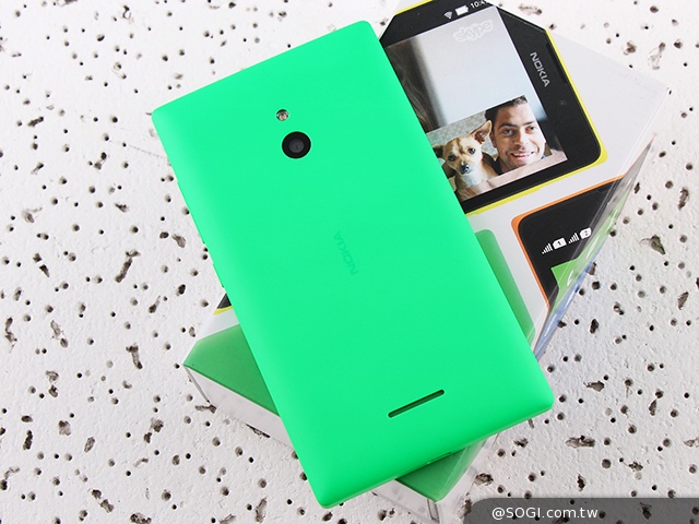 諾基亞5吋Android手機 NOKIA XL實測