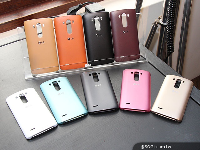 孟耿如代言LG G3旗艦機 強調燻紫色讓她出手有型