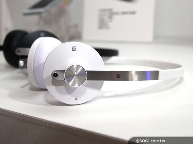 Sony Z3、Z3​ Compact雙旗艦搶先上市 首購送充電座