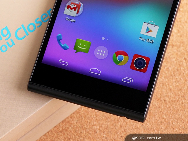 輕薄美型 ZTE Blade Vec 4G平價LTE智慧機