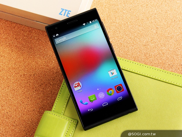 輕薄美型 ZTE Blade Vec 4G平價LTE智慧機