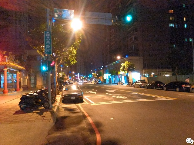 輕薄美型 ZTE Blade Vec 4G平價LTE智慧機