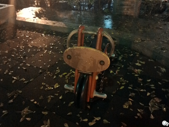 手拿包般的精品質感 ASUS MeMO Pad 7 ME572CL