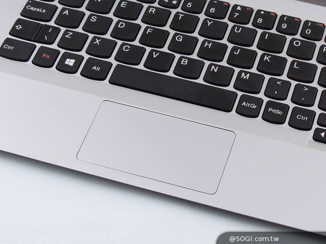 2.1聲道行動劇院 Lenovo Miix 2 11.6實測 2.1聲道行動劇院 Lenovo Miix 2 11.6實測