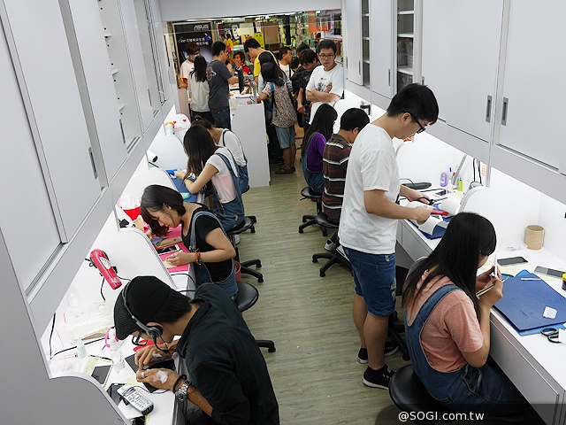 iPhone 6全機包膜與imos 3SAS螢幕貼實戰體驗