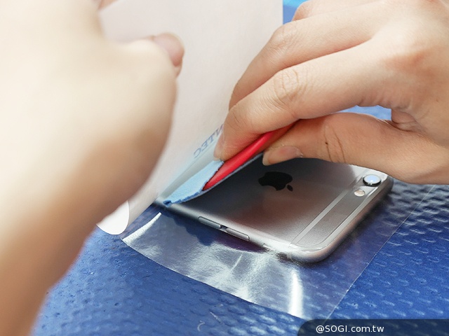 iPhone 6全機包膜與imos 3SAS螢幕貼實戰體驗