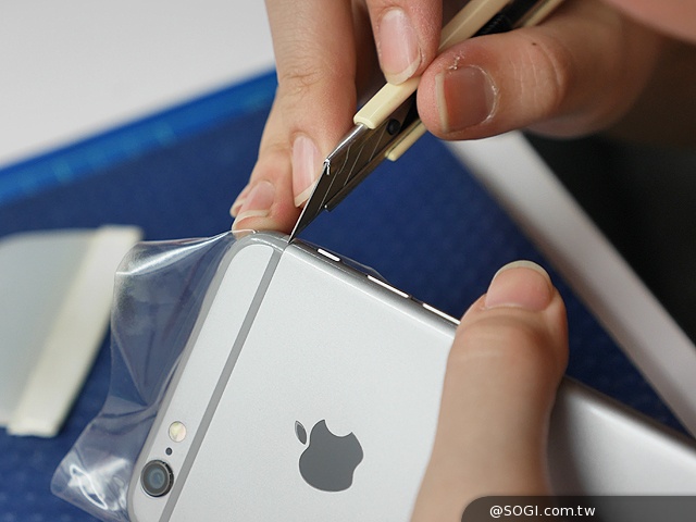 iPhone 6全機包膜與imos 3SAS螢幕貼實戰體驗