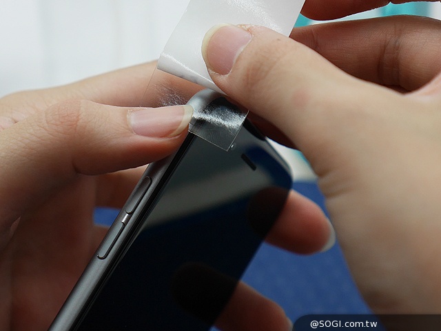 iPhone 6全機包膜與imos 3SAS螢幕貼實戰體驗