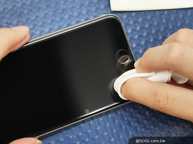 iPhone 6全機包膜與imos 3SAS螢幕貼實戰體驗