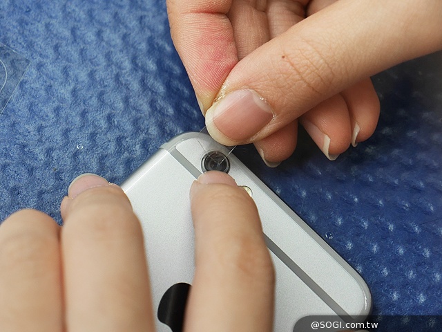 iPhone 6全機包膜與imos 3SAS螢幕貼實戰體驗