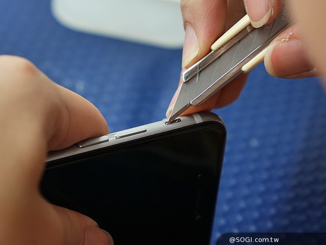 iPhone 6全機包膜與imos 3SAS螢幕貼實戰體驗