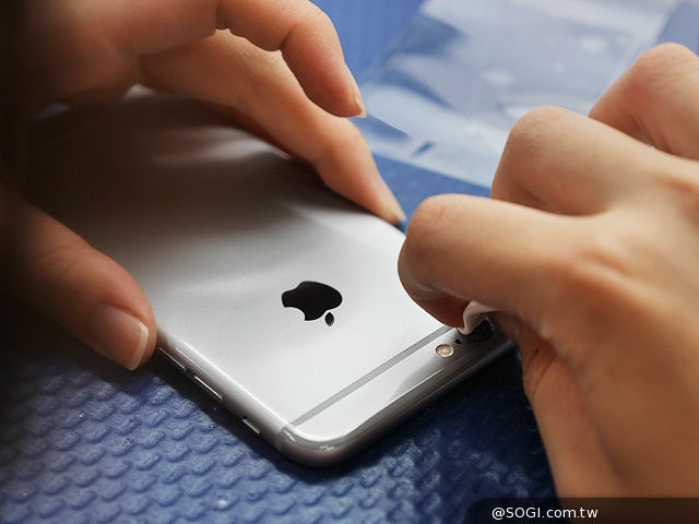 iPhone 6全機包膜與imos 3SAS螢幕貼實戰體驗