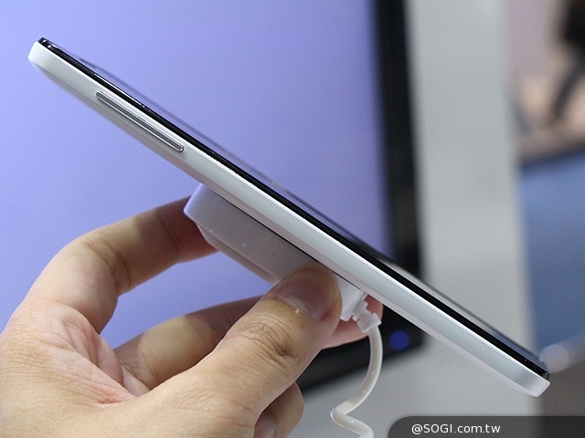 酷派大神F2八核4G手機 傳將推高通驍龍615登台【2014北京通信展】 酷派大神F2八核4G手機 傳將推高通驍龍615登台【2014北京通信展】