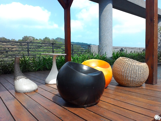 手拿包般的精品質感 ASUS MeMO Pad 7 ME572CL