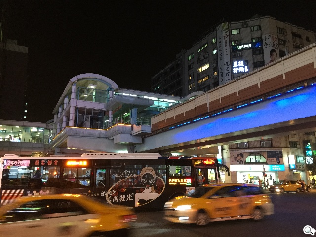 iPhone 6 Plus與SAMSUNG Note 4夜間攝錄比拼 iPhone 6 Plus與SAMSUNG Note 4夜間攝錄比拼