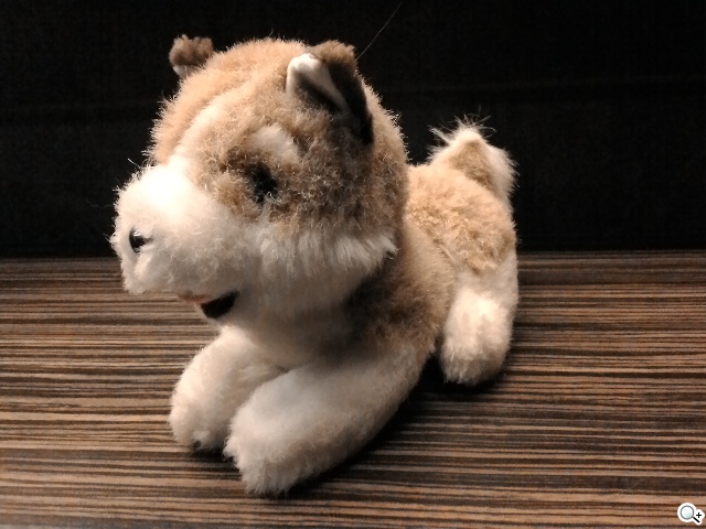 手拿包般的精品質感 ASUS MeMO Pad 7 ME572CL