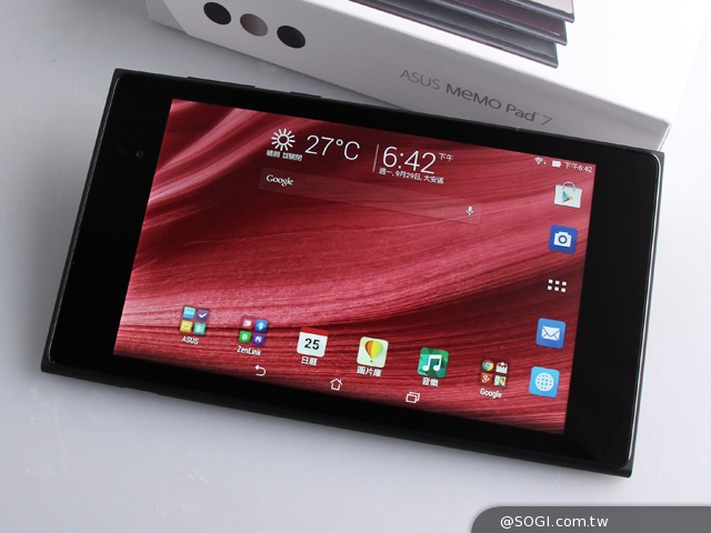 手拿包般的精品質感 ASUS MeMO Pad 7 ME572CL