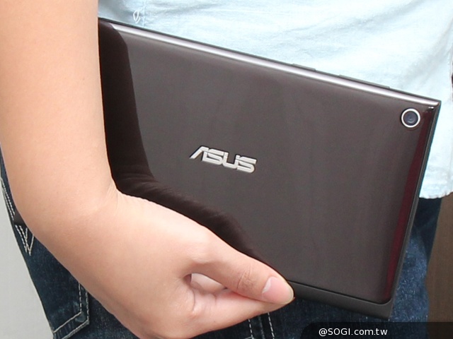 華碩美型時尚平板MeMO Pad 7 ME572C台灣首發 單機6990