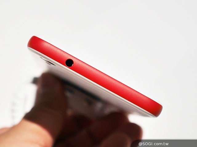 HTC Desire EYE 動手玩
