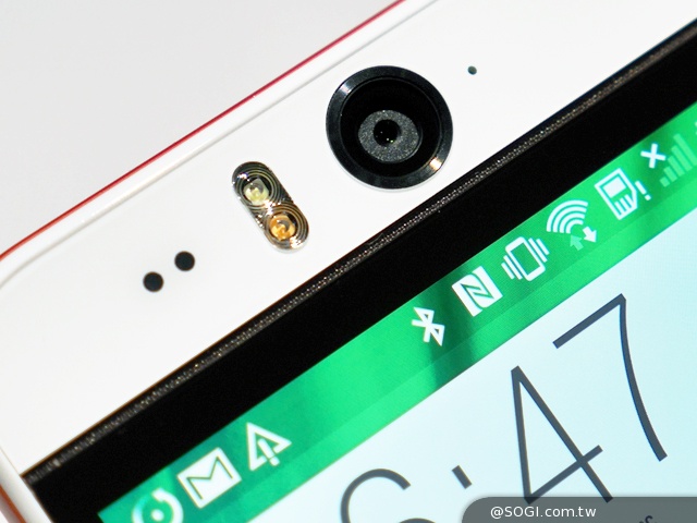 HTC Desire EYE 動手玩