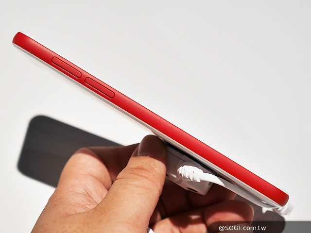 HTC Desire EYE 動手玩