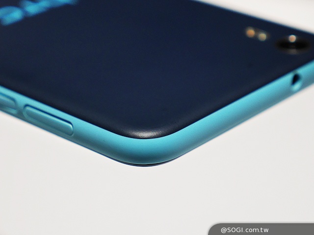 HTC Desire EYE 動手玩