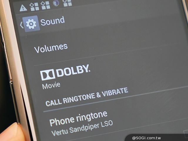 全新奢華4G智慧機Vertu Aster登台 要價22萬起