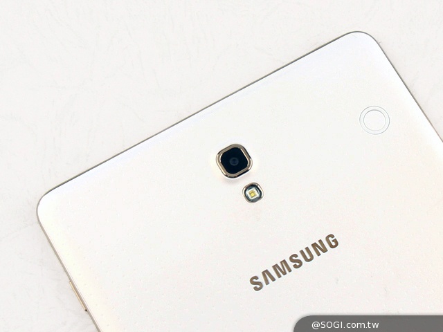 輕薄、強悍、美型！SAMSUNG GALAXY Tab S 8.4實測