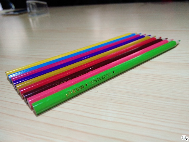 4.85mm超薄4G手機OPPO R5動手玩