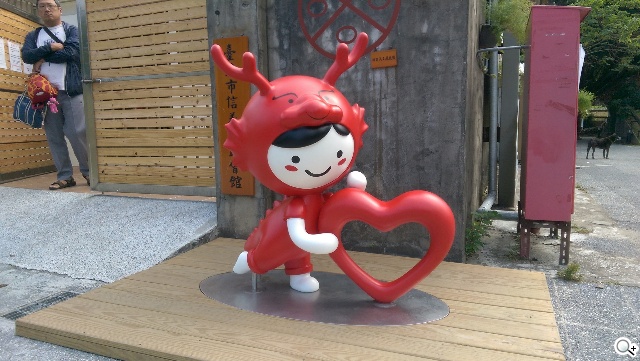 雙雄交鋒！HTC One M8、iPhone 6外型與實拍比拼