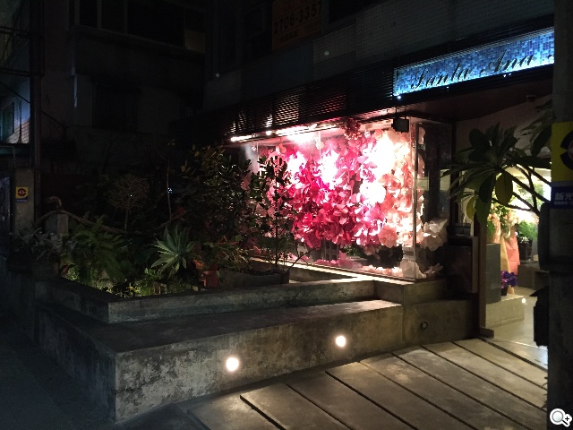 雙雄交鋒！HTC One M8、iPhone 6外型與實拍比拼