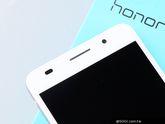 高規低價4G八核手機！華為榮耀6開箱效能實測