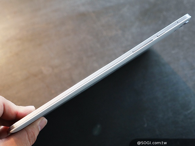 Nexus 9動手玩！台灣售價12900起11/10開賣