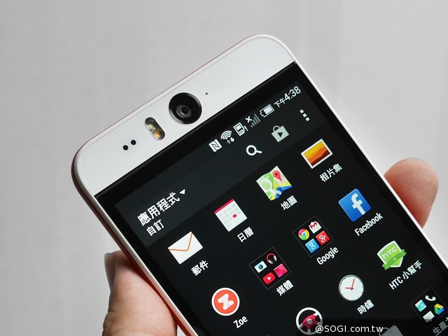 HTC Desire Eye一拍即合暫時取消 與820將內建雪豹應用 HTC Desire Eye一拍即合暫時取消 與820將內建雪豹應用
