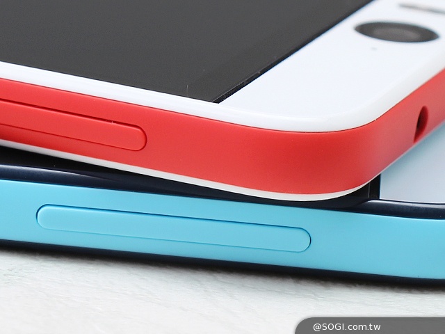 就是EYE美！HTC Desire EYE珊瑚白、海灣藍雙色體驗